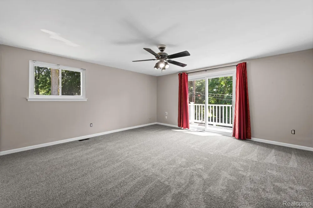 33165 Maplenut Street Farmington City, MI 48336