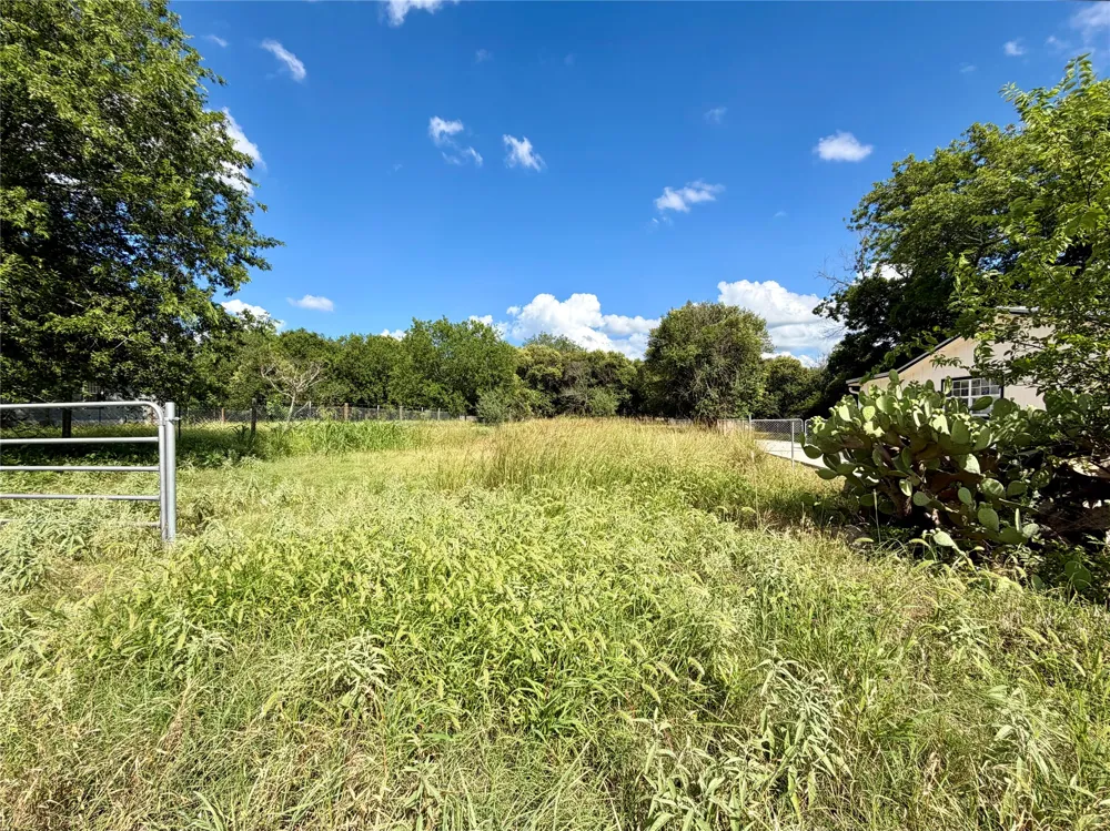 1117 Gravel Street San Marcos, TX 78666