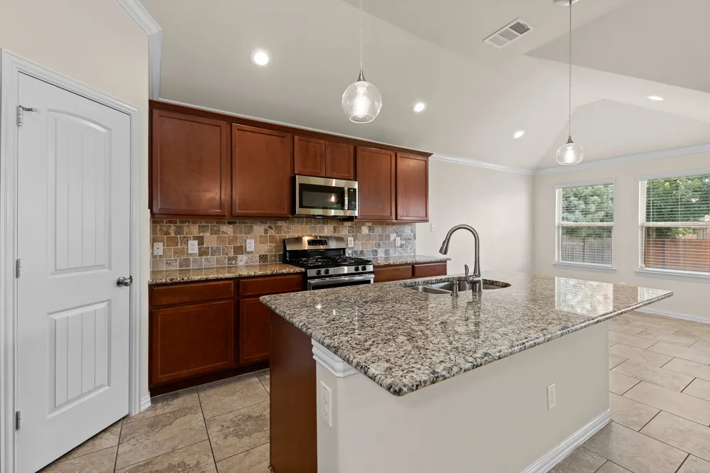 4517 Chestnut Meadows Bend Georgetown, TX 78626