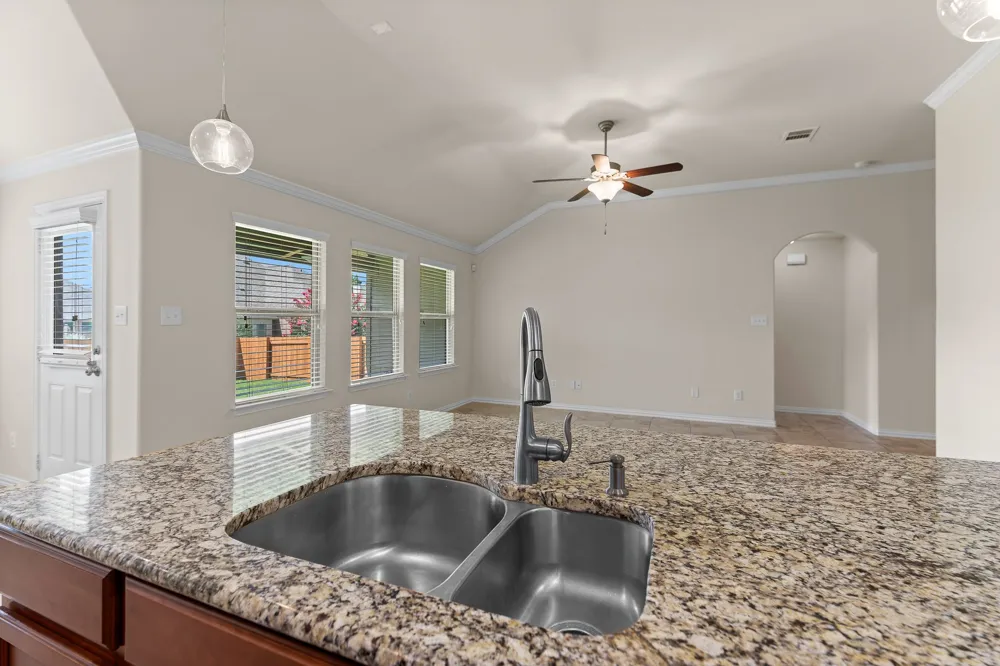 4517 Chestnut Meadows Bend Georgetown, TX 78626
