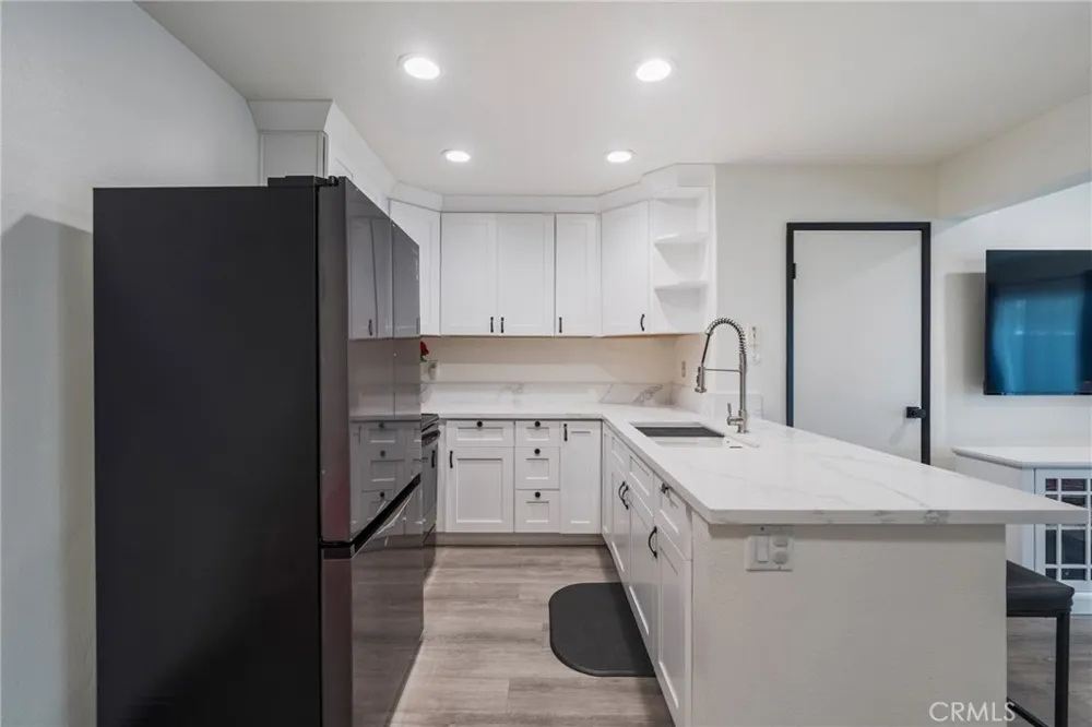 1159 Tivoli Simi Valley, CA 93065
