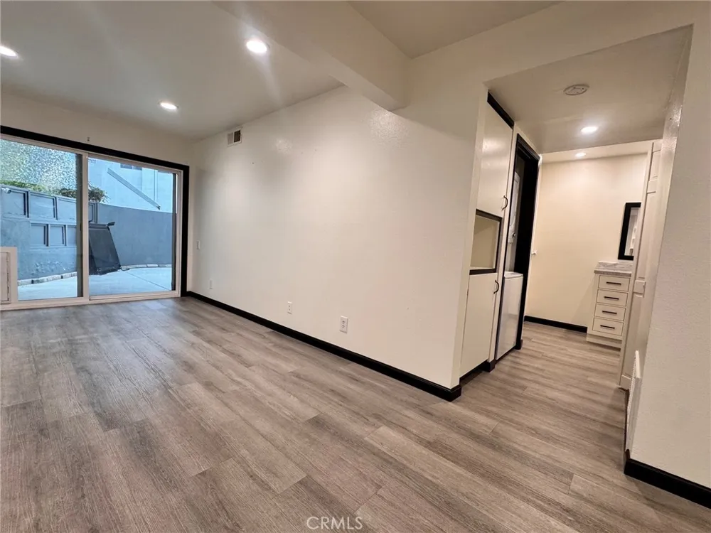 1159 Tivoli Simi Valley, CA 93065