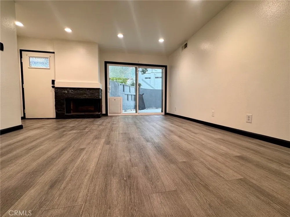 1159 Tivoli Simi Valley, CA 93065