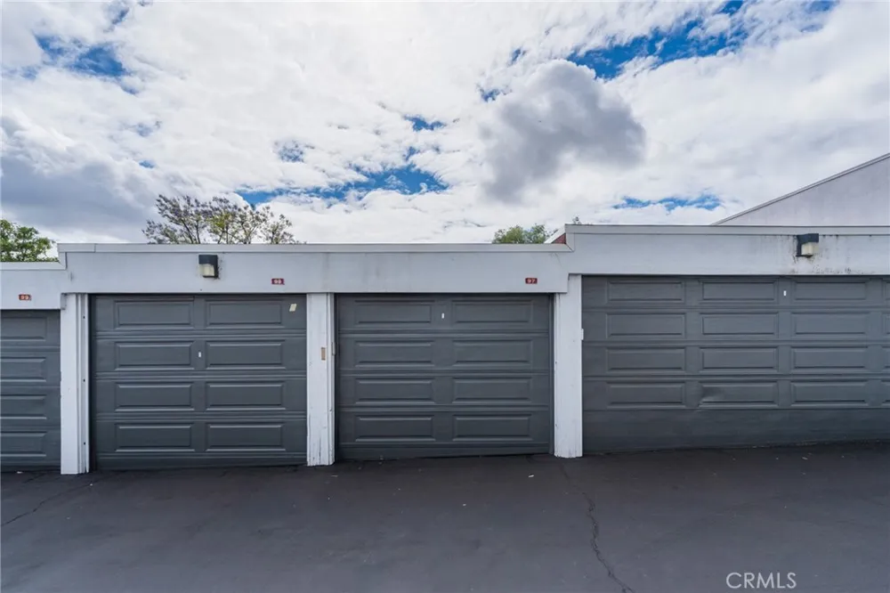 1159 Tivoli Simi Valley, CA 93065