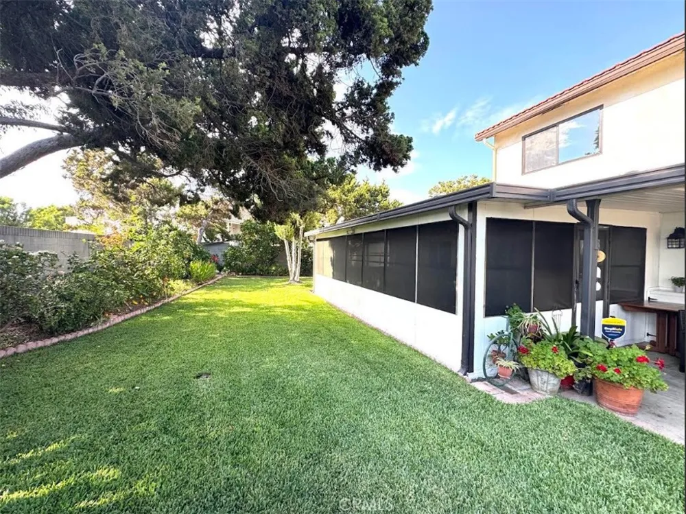 203 Tanforan Diamond Bar, CA 91765