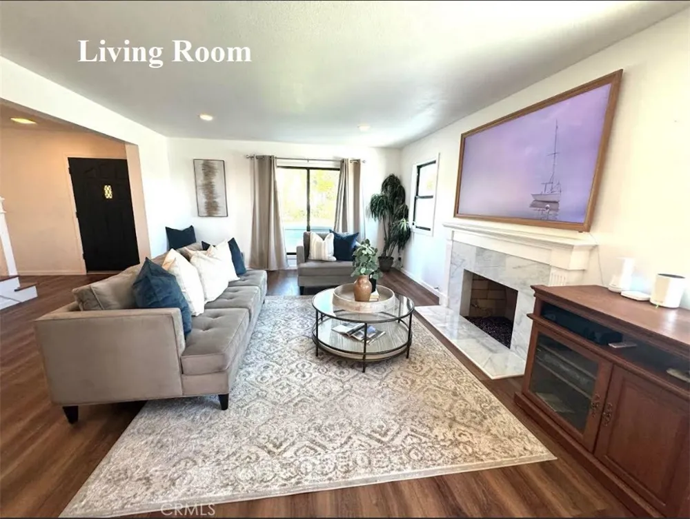 203 Tanforan Diamond Bar, CA 91765