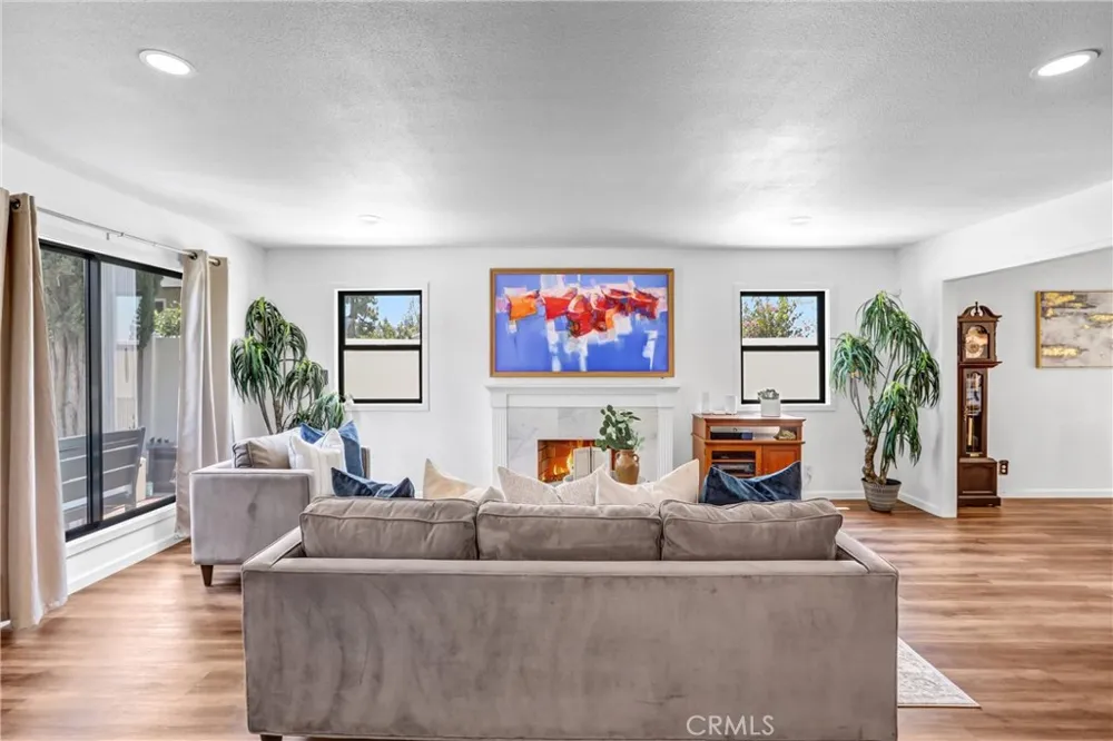 203 Tanforan Diamond Bar, CA 91765