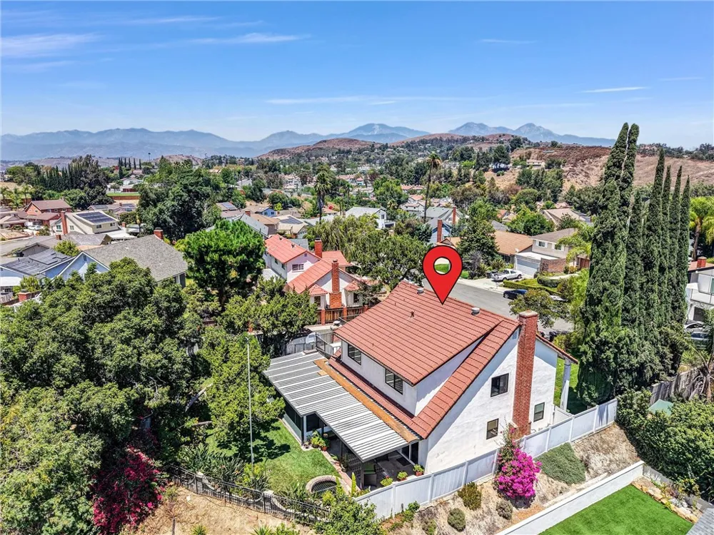 203 Tanforan Diamond Bar, CA 91765