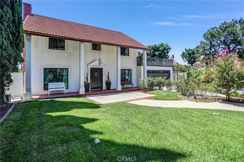 203 Tanforan Diamond Bar, CA 91765