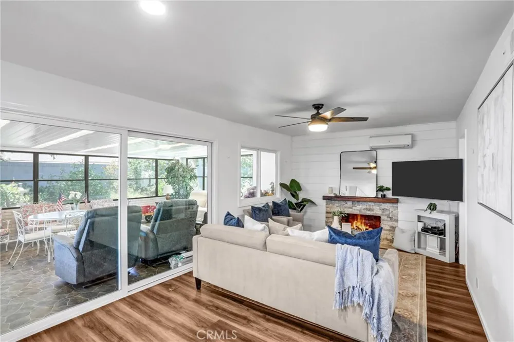 203 Tanforan Diamond Bar, CA 91765