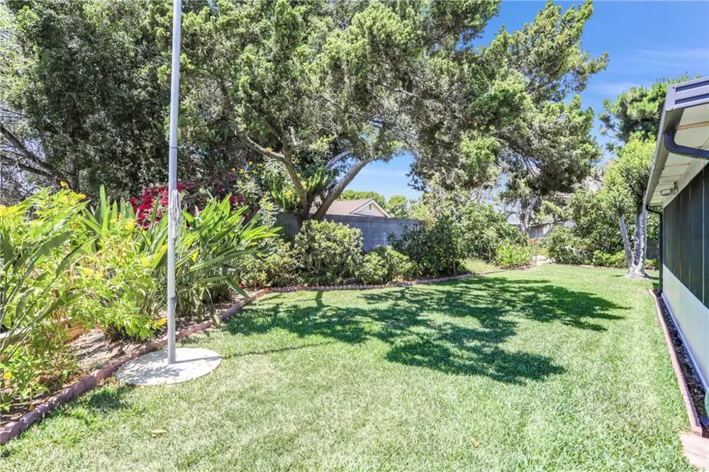 203 Tanforan Diamond Bar, CA 91765