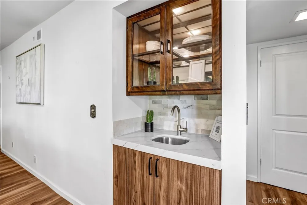 203 Tanforan Diamond Bar, CA 91765