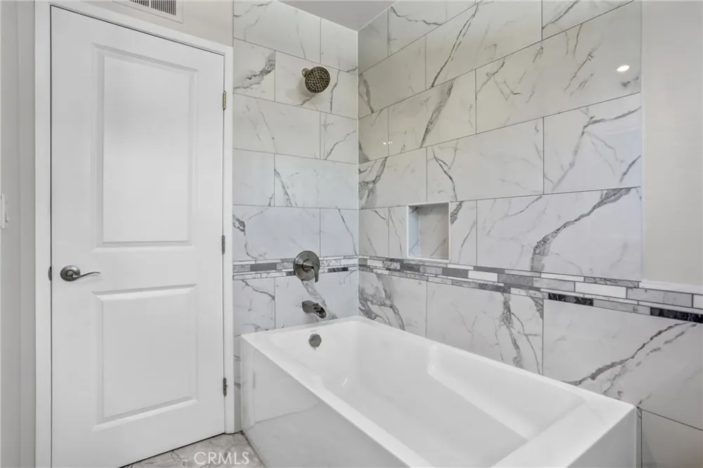 203 Tanforan Diamond Bar, CA 91765