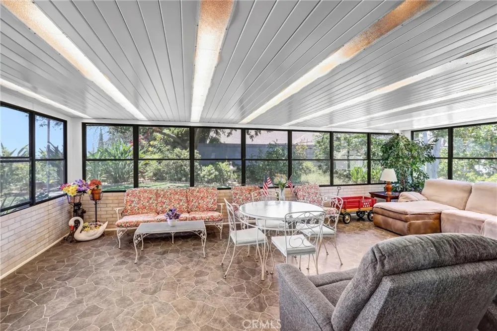 203 Tanforan Diamond Bar, CA 91765