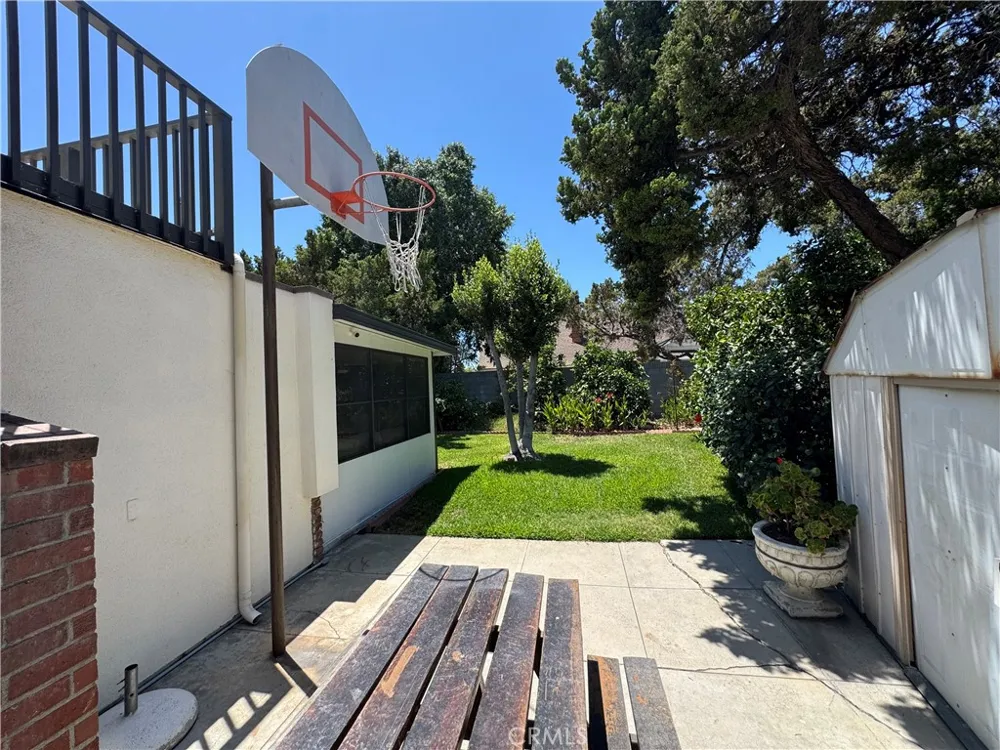 203 Tanforan Diamond Bar, CA 91765