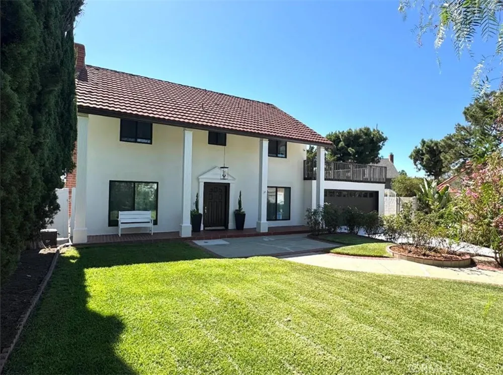 203 Tanforan Diamond Bar, CA 91765