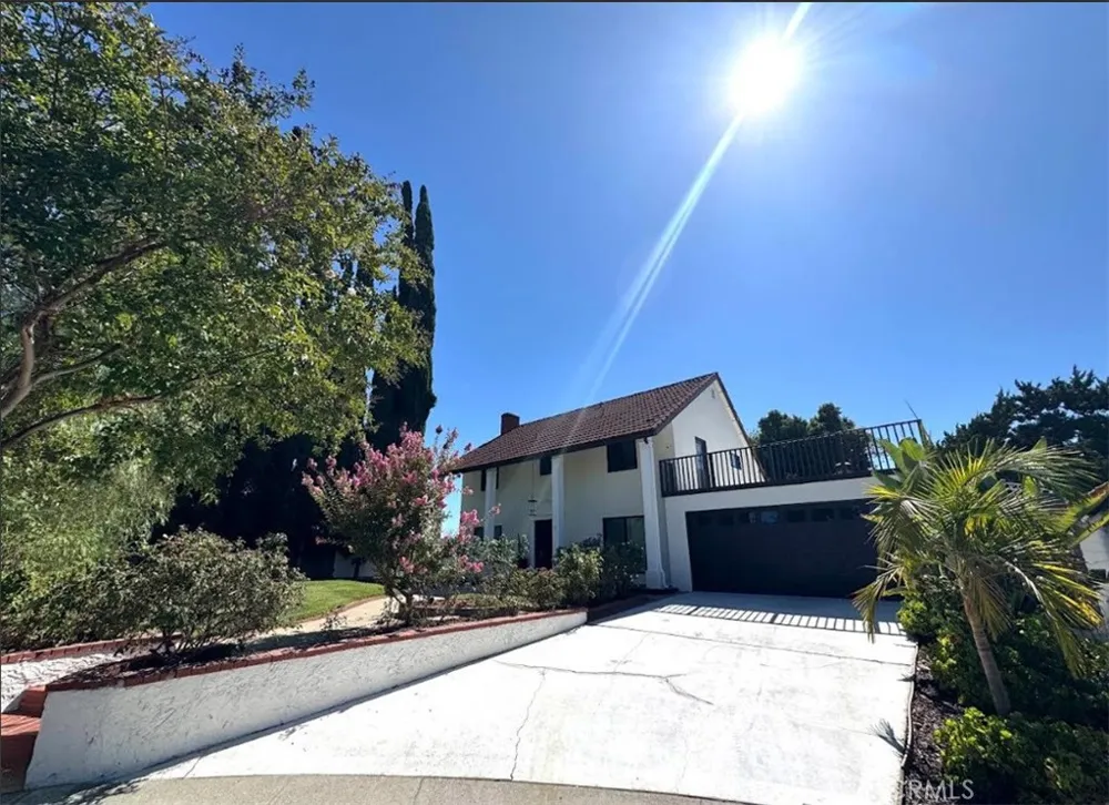203 Tanforan Diamond Bar, CA 91765