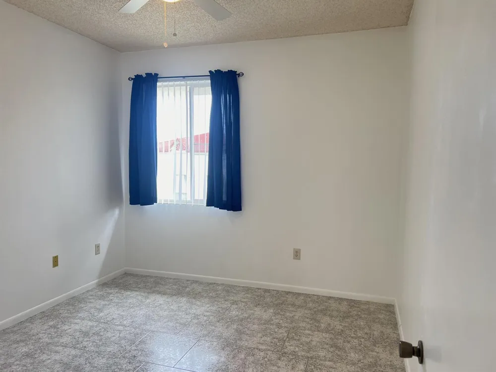 108 Half Moon Circle #B3 Hypoluxo, FL 33462