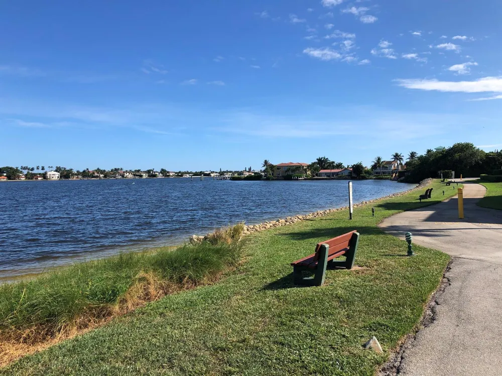 108 Half Moon Circle #B3 Hypoluxo, FL 33462