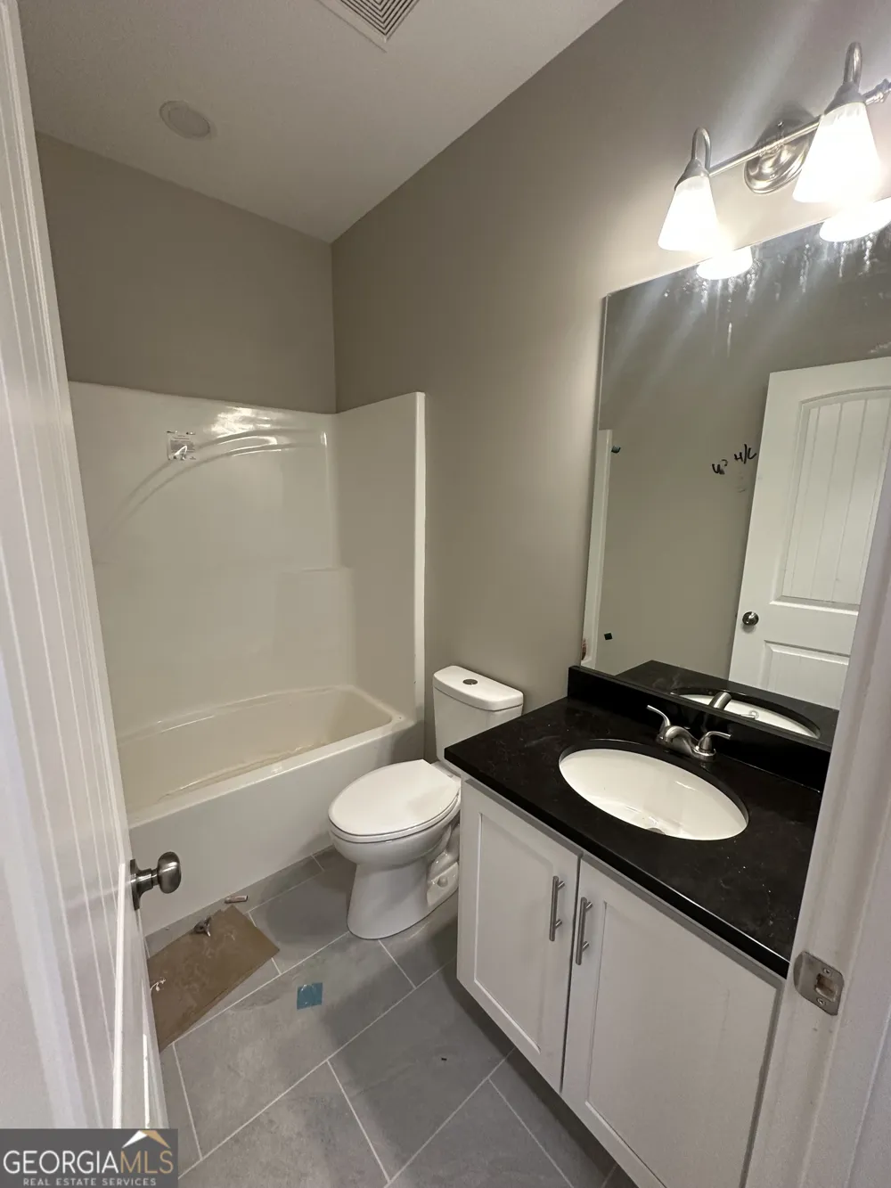 113 Sidetrack CIR Comer, GA 30629