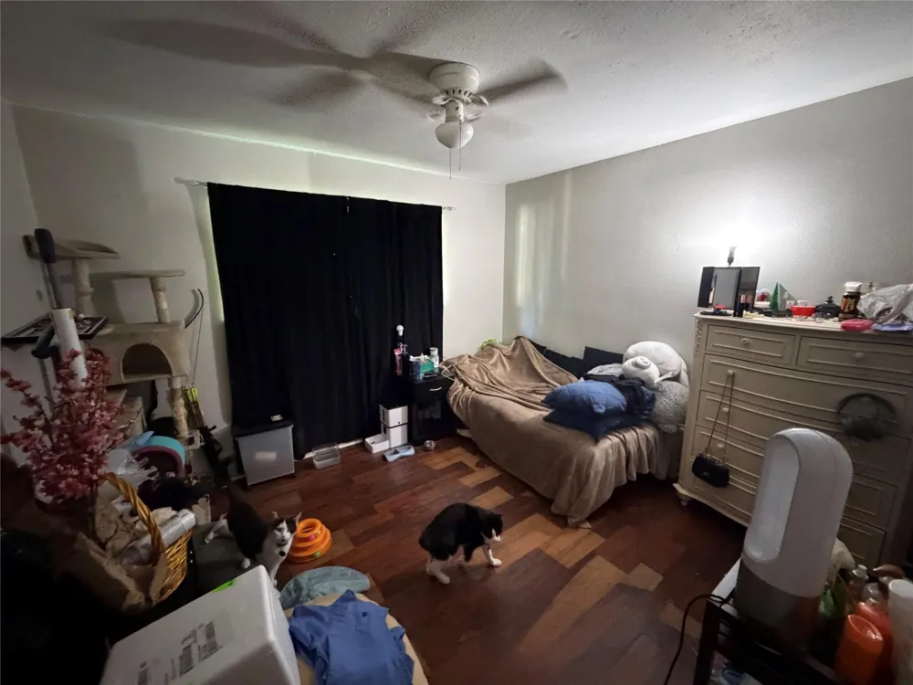 606 Pine Tree Road Huntsville, TX 77320