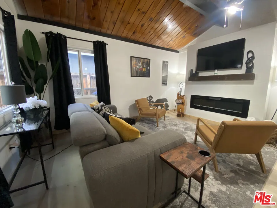 972 Pinon Lane Big Bear City, CA 92314