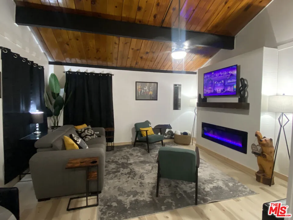 972 Pinon Lane Big Bear City, CA 92314