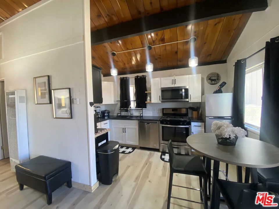 972 Pinon Lane Big Bear City, CA 92314