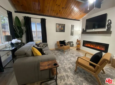 972 Pinon Lane