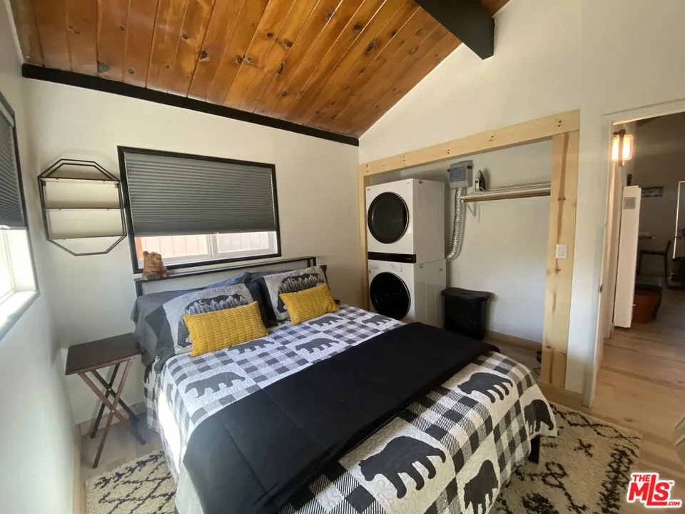 972 Pinon Lane Big Bear City, CA 92314