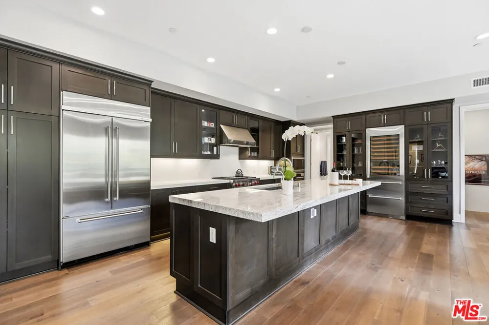 12775 Bluff Creek Drive #1 Los Angeles, CA 90094