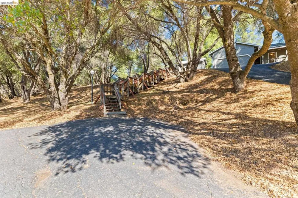 20790 Ferretti Rd Groveland, CA 95321