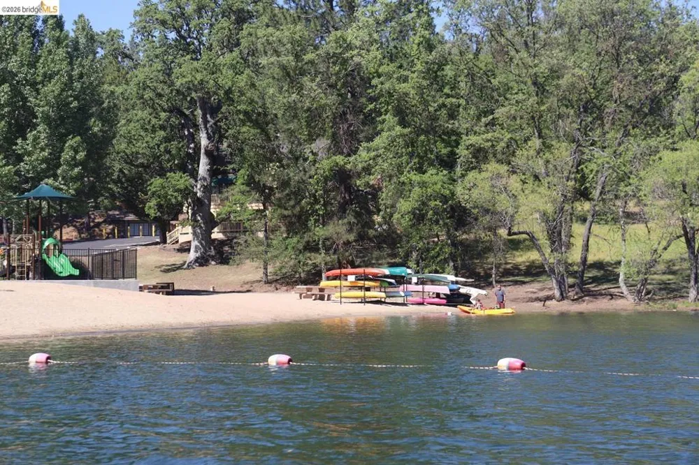 20790 Ferretti Rd Groveland, CA 95321