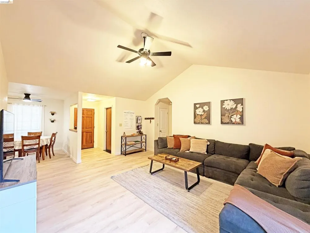 20790 Ferretti Rd Groveland, CA 95321