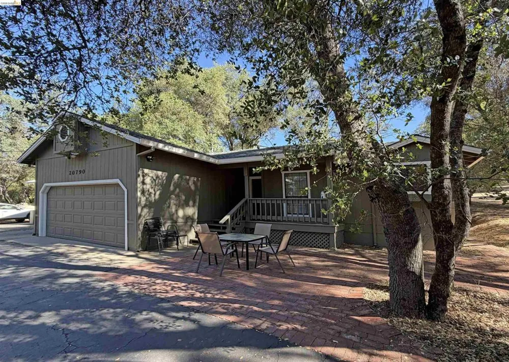 20790 Ferretti Rd Groveland, CA 95321