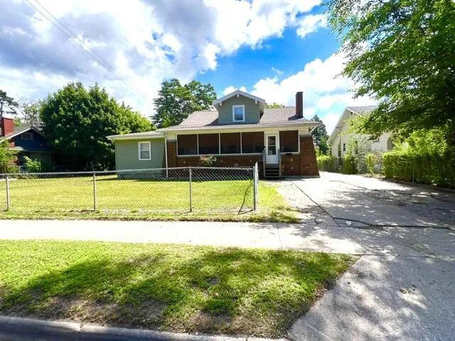 2216 Peck Street Muskegon Heights, MI 49444