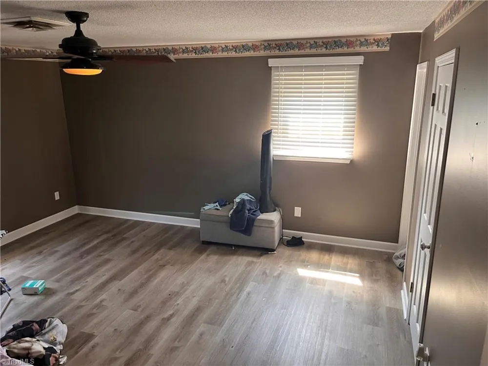 1041 Canyon Drive Rural Hall, NC 27045