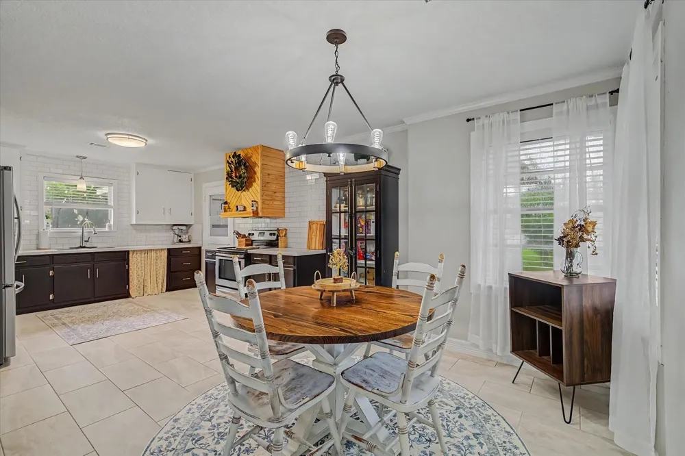 106 Mahan Street Richwood, TX 77531