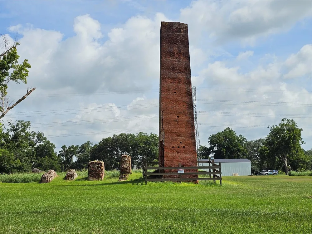 400 Pony Trail Angleton, TX 77515