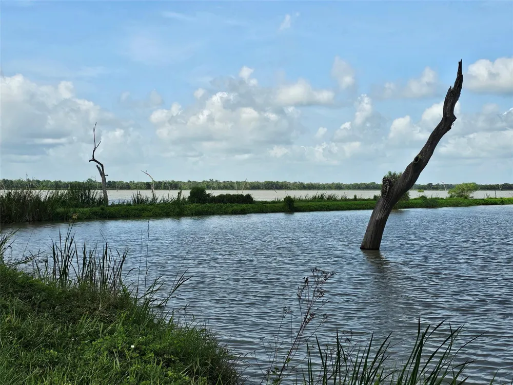 400 Pony Trail Angleton, TX 77515