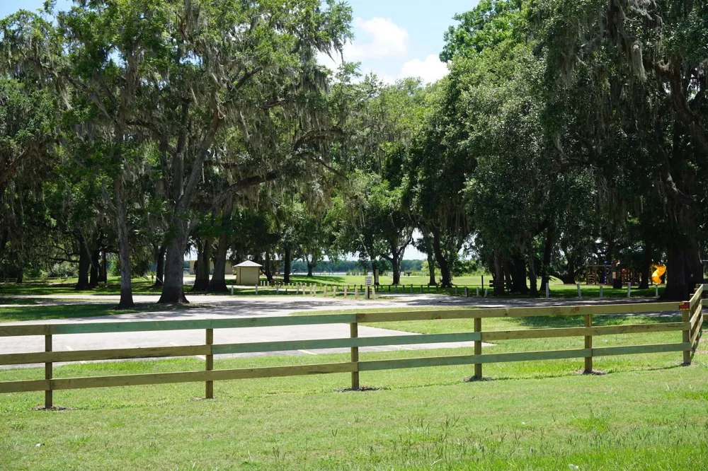 400 Pony Trail Angleton, TX 77515
