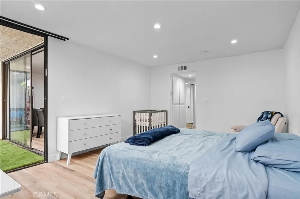 5325 Lindley Avenue #106 Tarzana, CA 91356