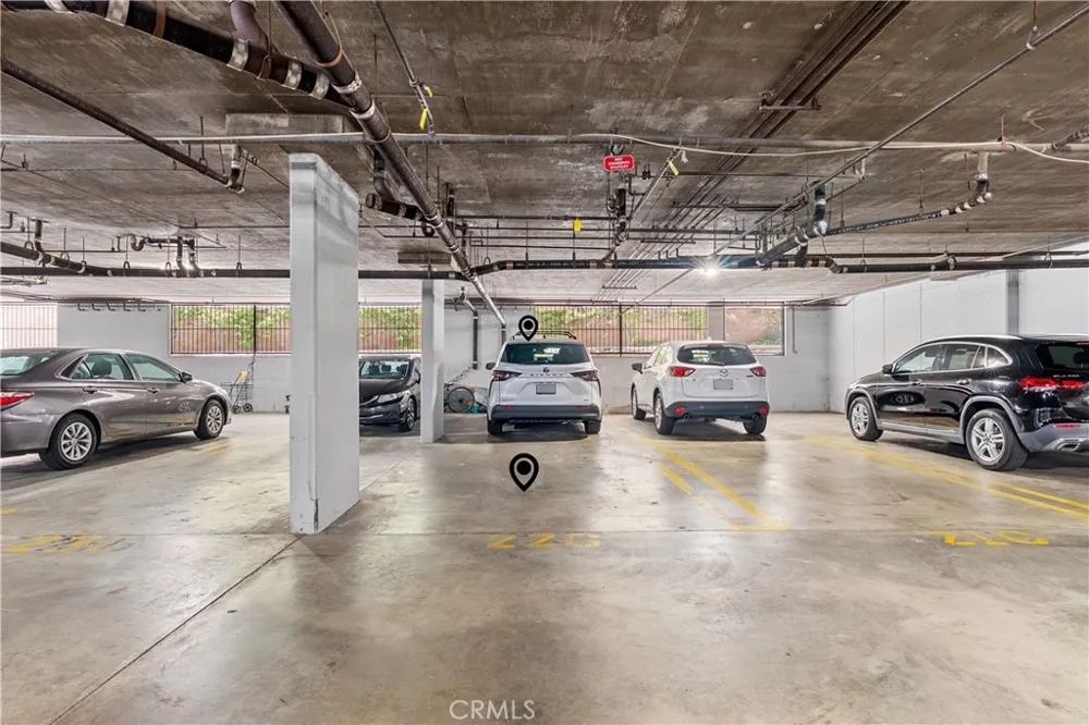 5325 Lindley Avenue #106 Tarzana, CA 91356