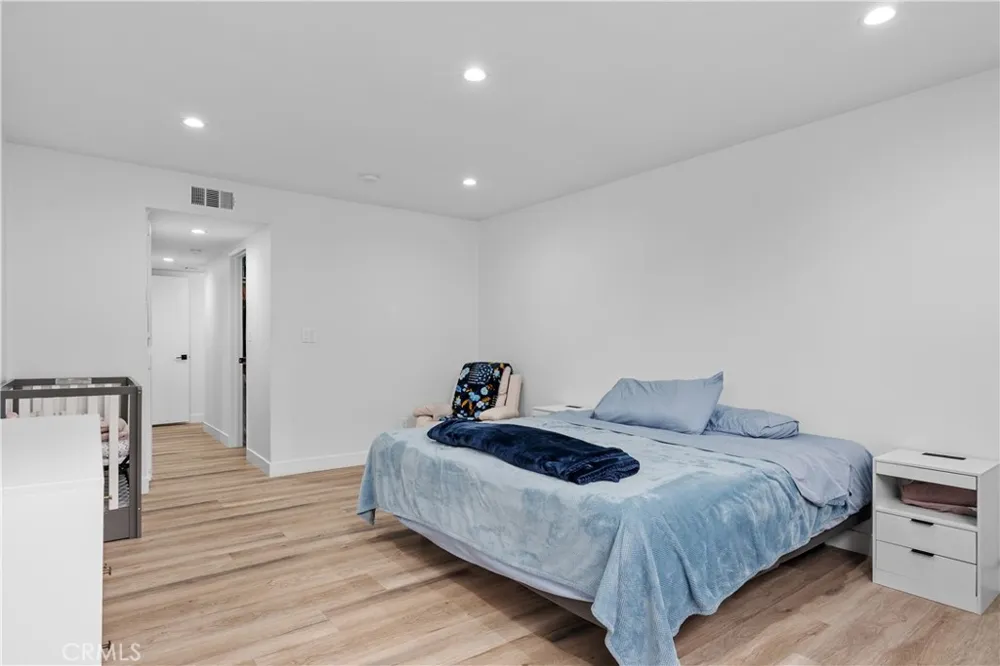 5325 Lindley Avenue #106 Tarzana, CA 91356