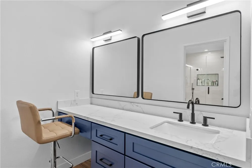 5325 Lindley Avenue #106 Tarzana, CA 91356