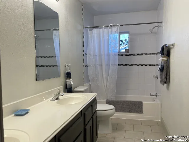 2890 PECAN COR Unit 1 New Braunfels, TX 78130