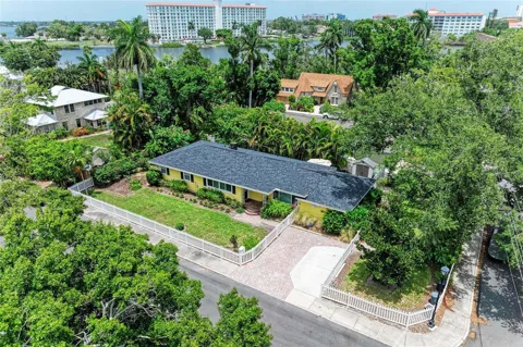 405 20TH STREET W