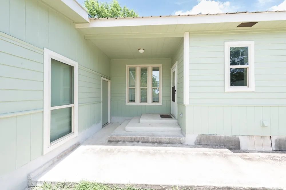 7 River Street Prairie Lea, TX 78661