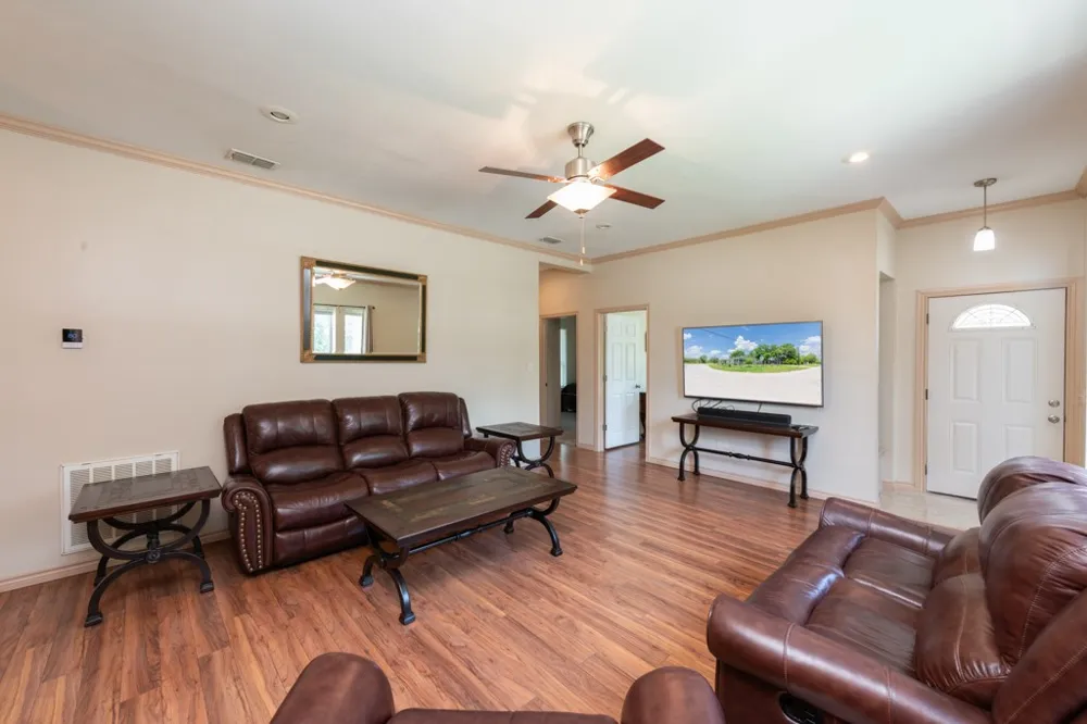 7 River Street Prairie Lea, TX 78661