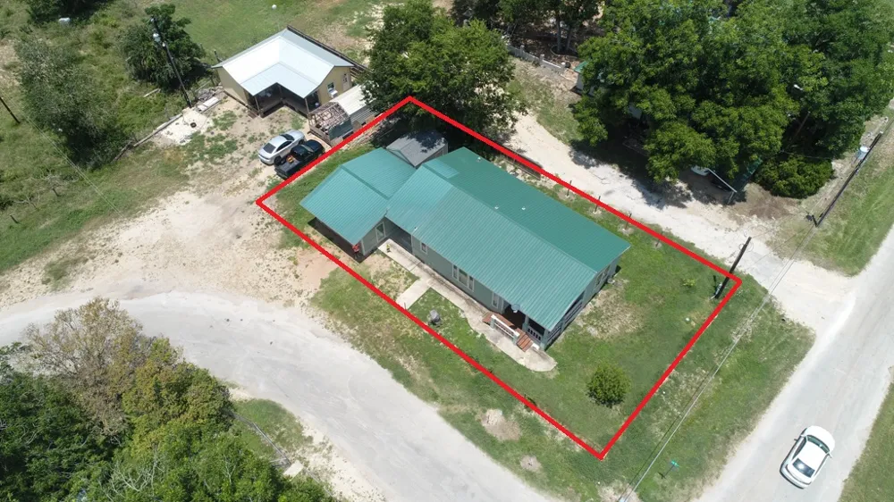 7 River Street Prairie Lea, TX 78661